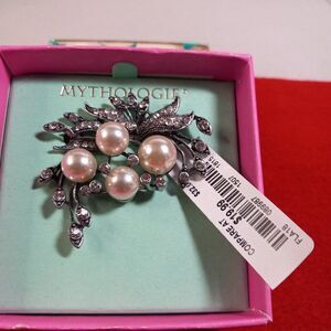 NWT In Box Large Floral  Faux Pearl Brooch